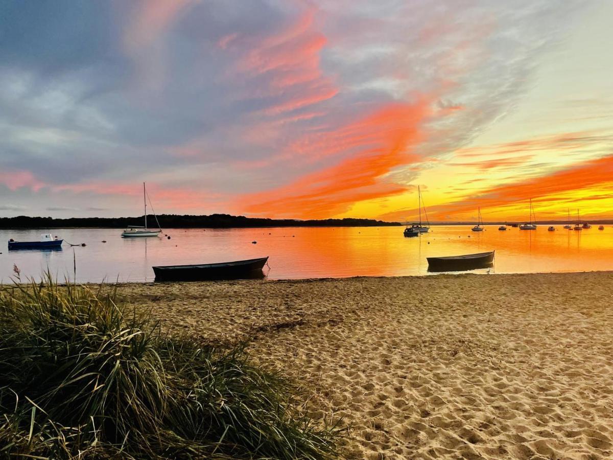 Poole Harbour View Lodge At Rockley Park 외부 사진